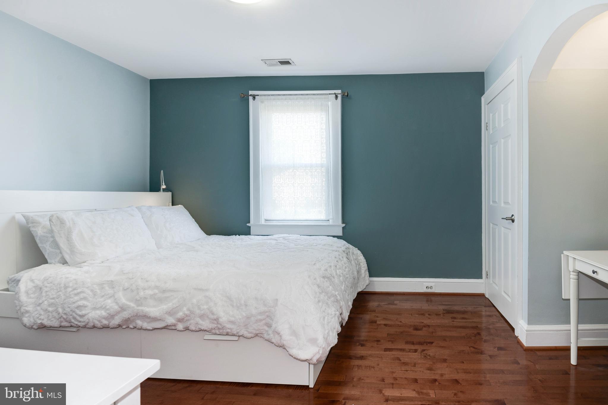 713 South Glebe Road Arlington, VA 22204 - Photo 29 of 51 Bedroom 2