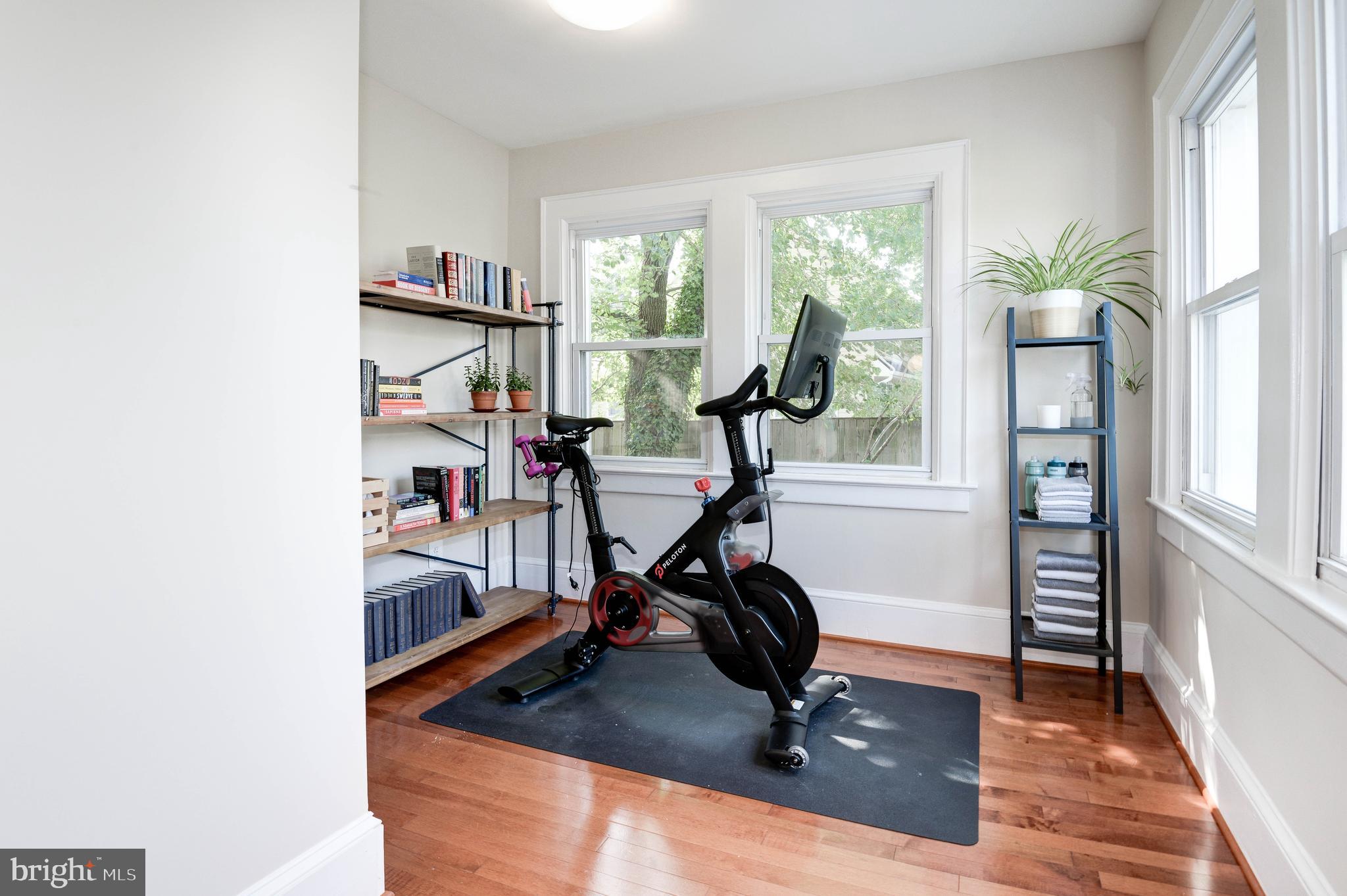 713 South Glebe Road Arlington, VA 22204 - Photo 6 of 51 Main Level Office/Exercise Room