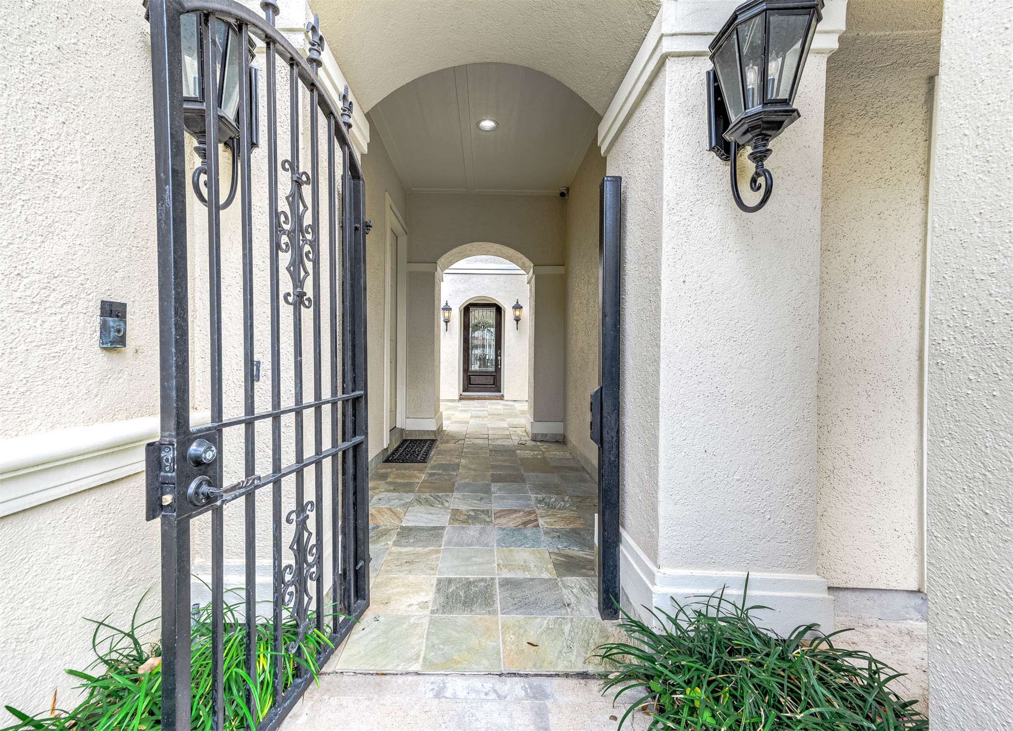 3323 Louvre Lane Houston, TX 77082 - Photo 10 of 50 a view of a entryway door of the house
