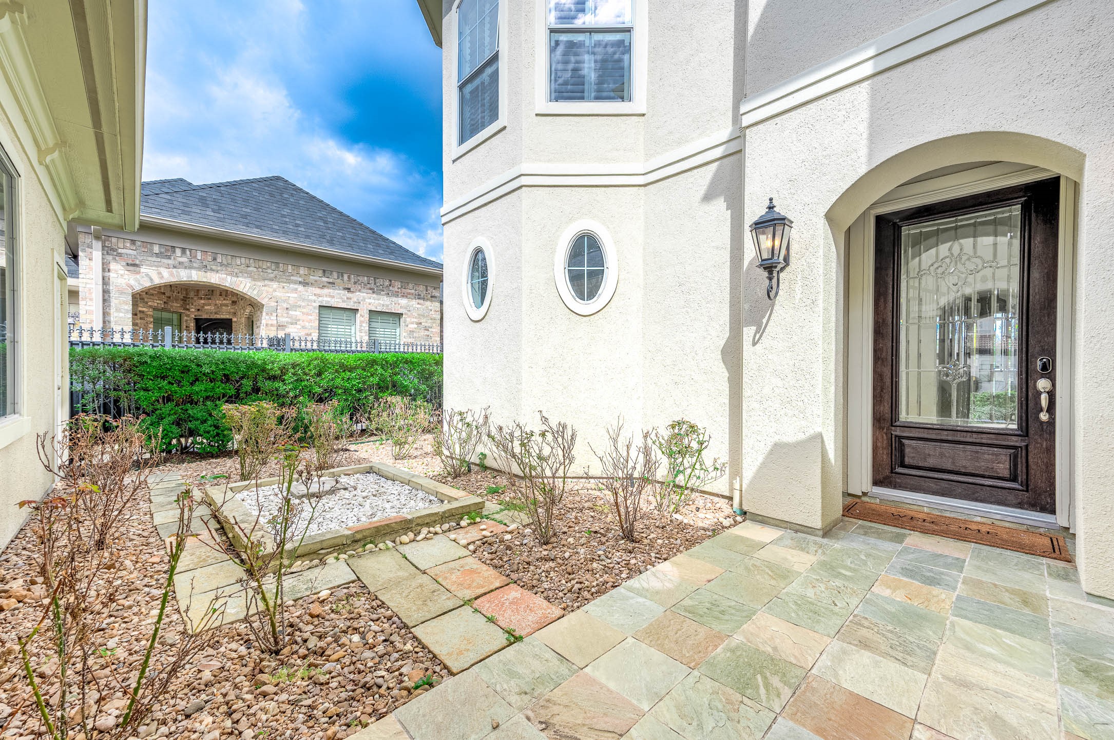 3323 Louvre Lane Houston, TX 77082 - Photo 44 of 50 a view of a building with a outdoor space