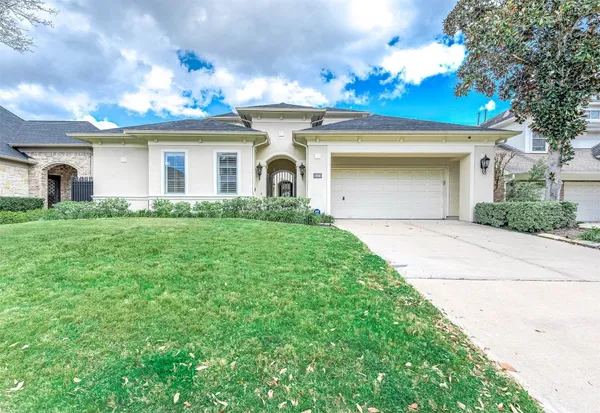 $1,050,000 | 3323 Louvre Lane, Houston, TX 77082