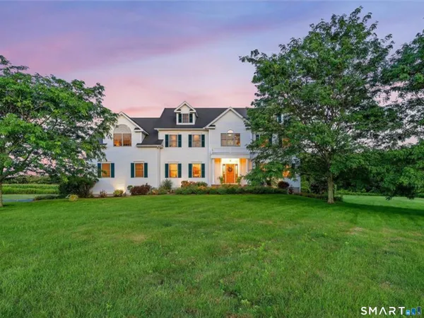 $889,900 | 17 Salem Hollow Lane, Salem, CT 06420