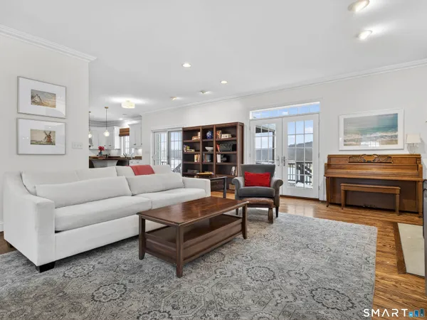 $889,900 | 17 Salem Hollow Lane, Salem, CT 06420
