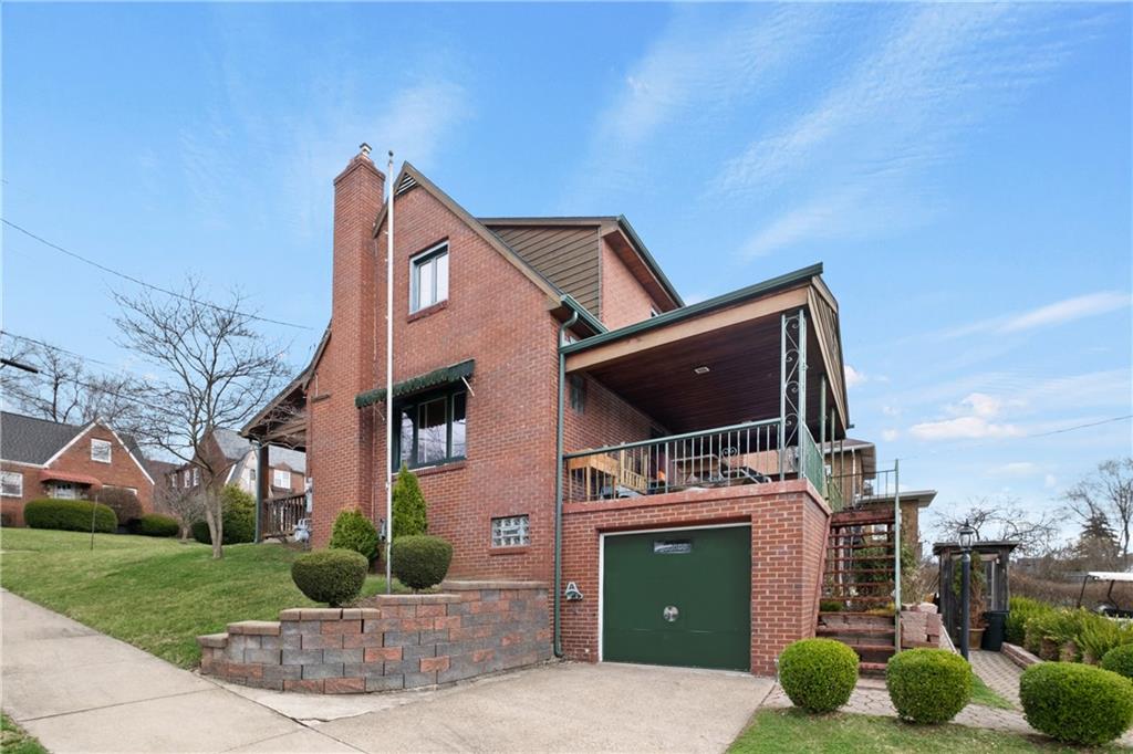 239 Spruce Street Canonsburg, PA 15317 - Photo 3 of 28