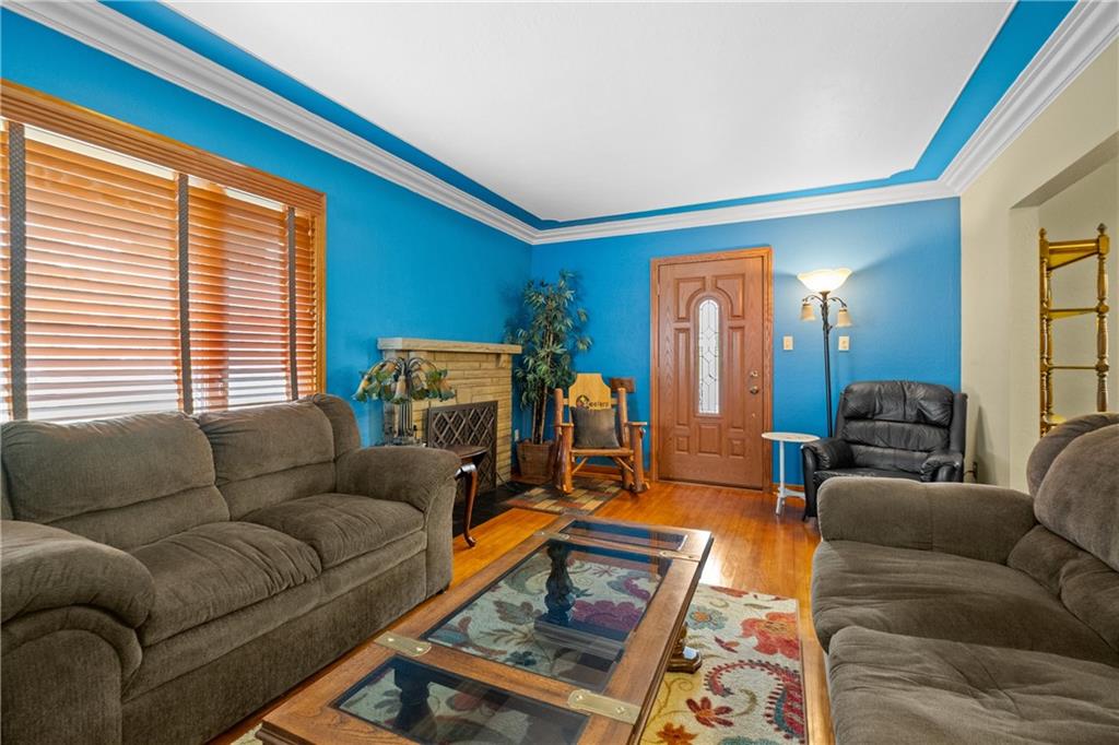 239 Spruce Street Canonsburg, PA 15317 - Photo 7 of 28