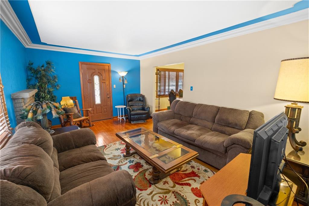 239 Spruce Street Canonsburg, PA 15317 - Photo 9 of 28