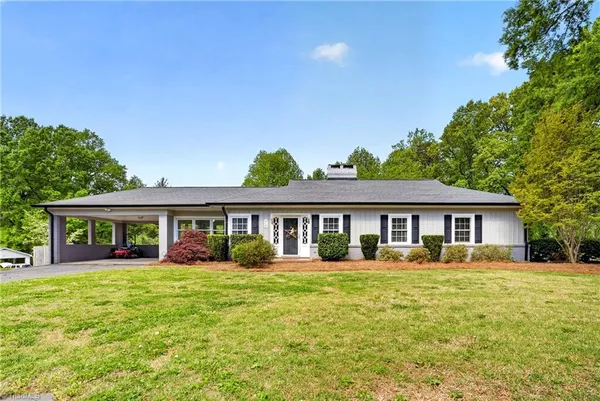 $259,900 | 210 Pinedale Drive, Reidsville, NC 27320