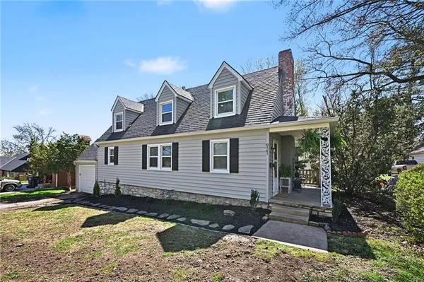 $250,000 | 921 Manor Road, Independence, MO 64055