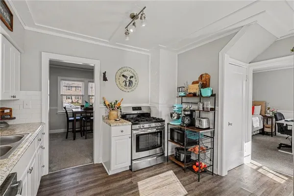 $250,000 | 921 Manor Road, Independence, MO 64055