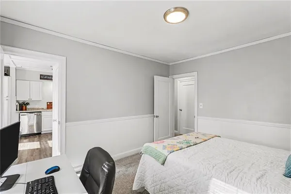 $250,000 | 921 Manor Road, Independence, MO 64055