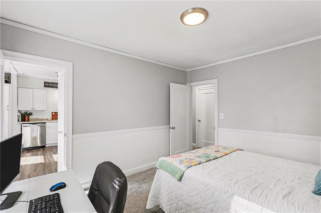 921 Manor Road Independence, MO 64055 - Photo 15 of 32