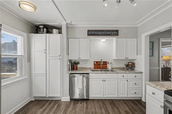 $250,000 | 921 Manor Road, Independence, MO 64055