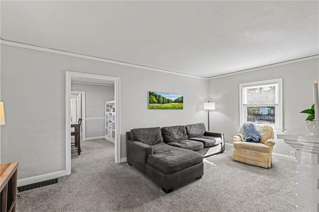 921 Manor Road Independence, MO 64055 - Photo 4 of 32