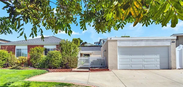 $7,400 | 2968 Alta Laguna Boulevard, Laguna Beach, CA 92651