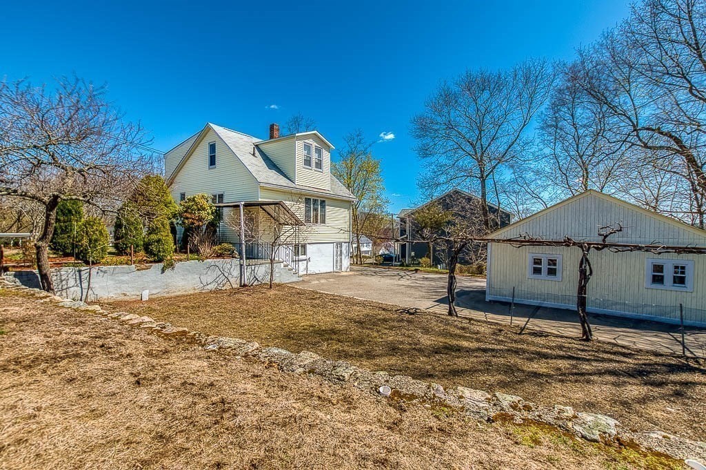 369 Sprague Street Dedham, MA 02026 - Photo 8 of 32 Gallery Image 8