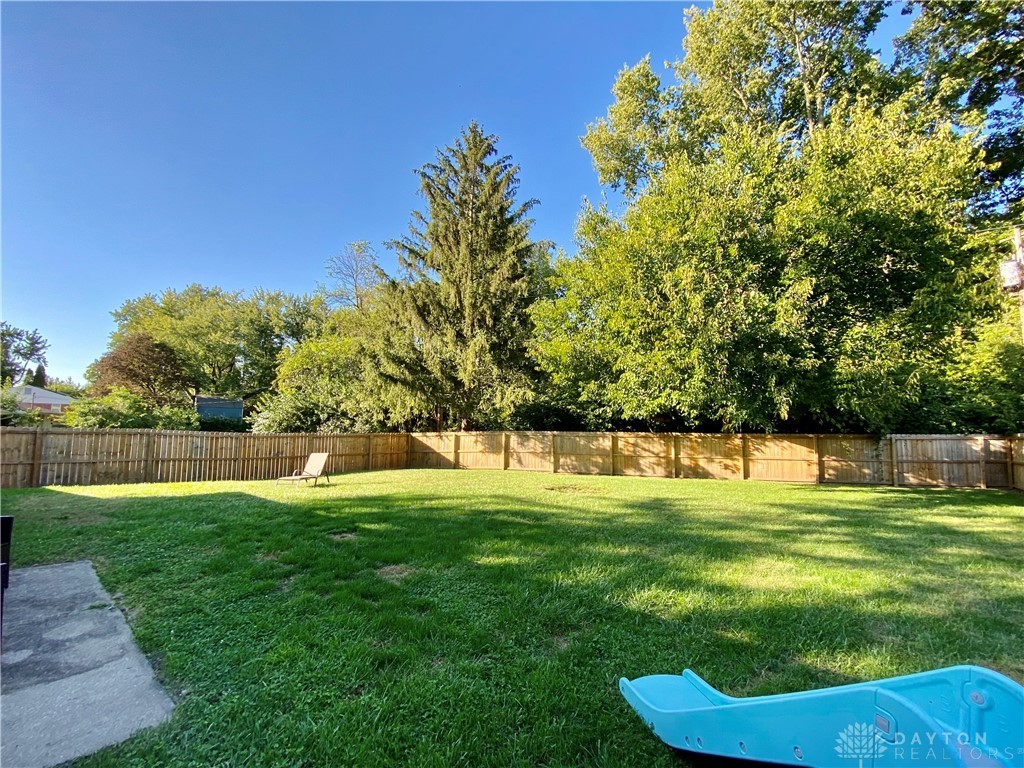 6547 Highbury Road Dayton, OH 45424 - Photo 23 of 31