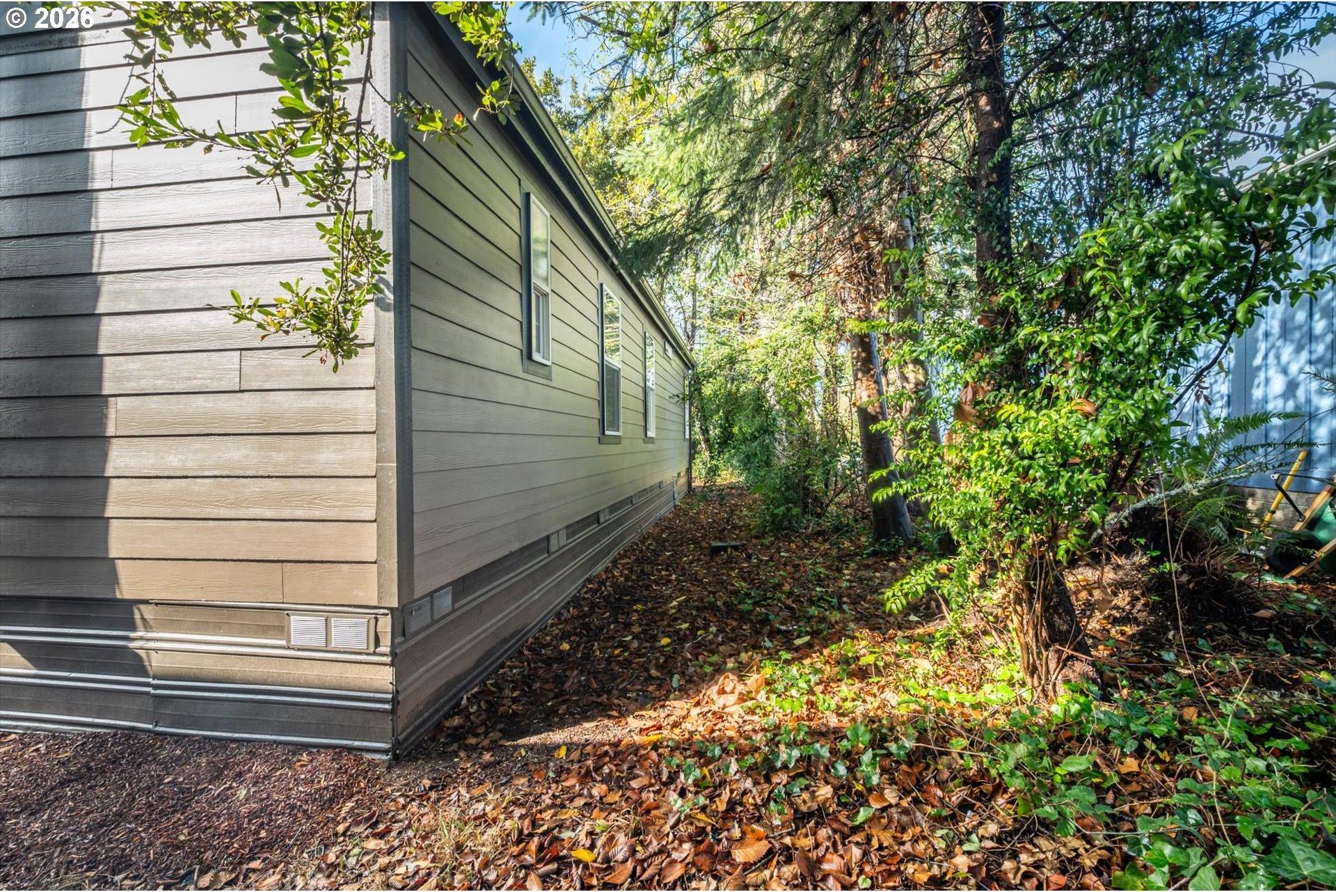 63583 Grand Road Coos Bay, OR 97420 - Photo 22 of 24 Yard
