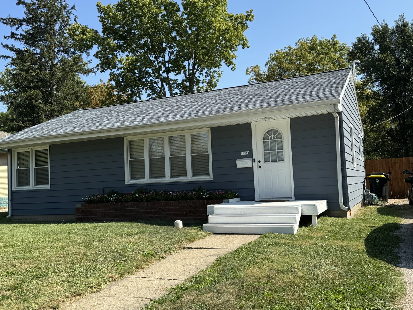 1104 South University Street Normal, IL 61761 - Photo 1 of 19 Gallery Image 1