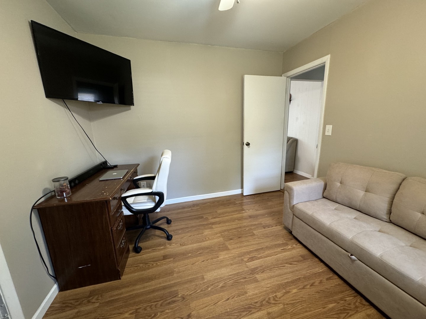 1104 South University Street Normal, IL 61761 - Photo 13 of 19 Gallery Image 13