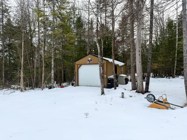 $259,000 | 143 Egg Pond Road, Lincoln, ME 04457