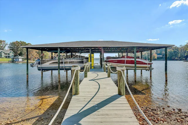 $1,145,000 | 105 Lighthouse Lane, Moneta, VA 24121