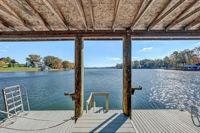 $1,145,000 | 105 Lighthouse Lane, Moneta, VA 24121