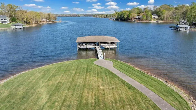 $1,145,000 | 105 Lighthouse Lane, Moneta, VA 24121