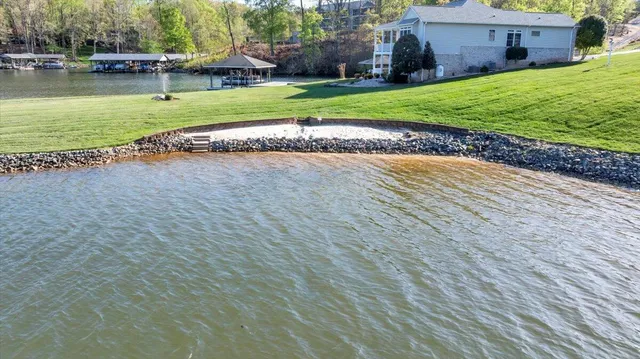 $1,145,000 | 105 Lighthouse Lane, Moneta, VA 24121