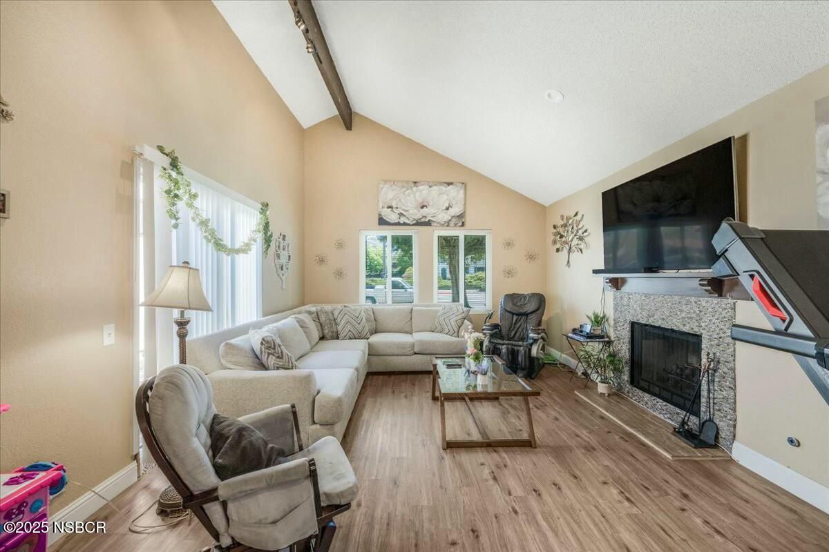 115 North Third Street, Unit 115 Lompoc, CA 93436 - Photo 7 of 23 tempImageSG4D7n