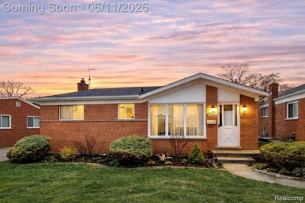 $229,900 | 23223 Panama Avenue, Warren, MI 48091