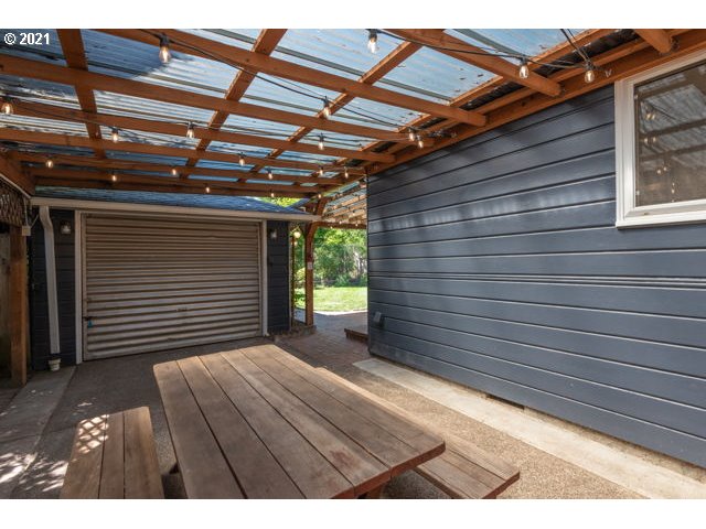 13300 Southwest Rita Drive Beaverton, OR 97005 - Photo 22 of 32 Gallery Image 22
