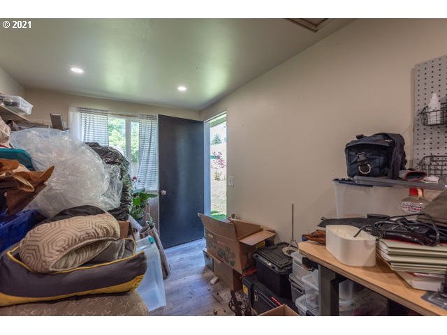 13300 Southwest Rita Drive Beaverton, OR 97005 - Photo 30 of 32 Gallery Image 30