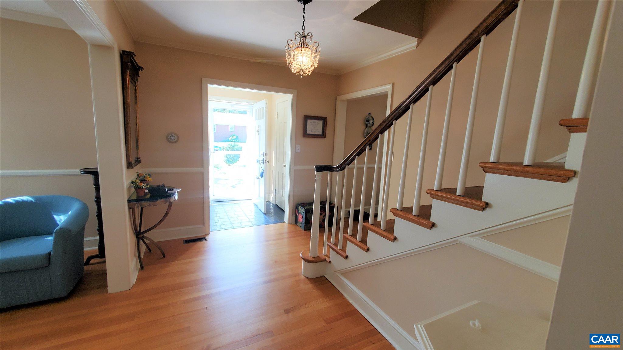 232 Wayneridge Road Waynesboro, VA 22980 - Photo 4 of 15 Gallery Image 4