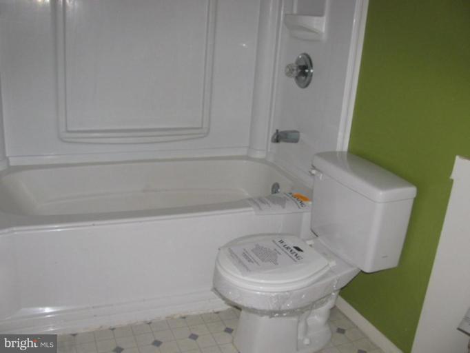 911 Anvil Road Fredericksburg, VA 22405 - Photo 8 of 10 Bath #2