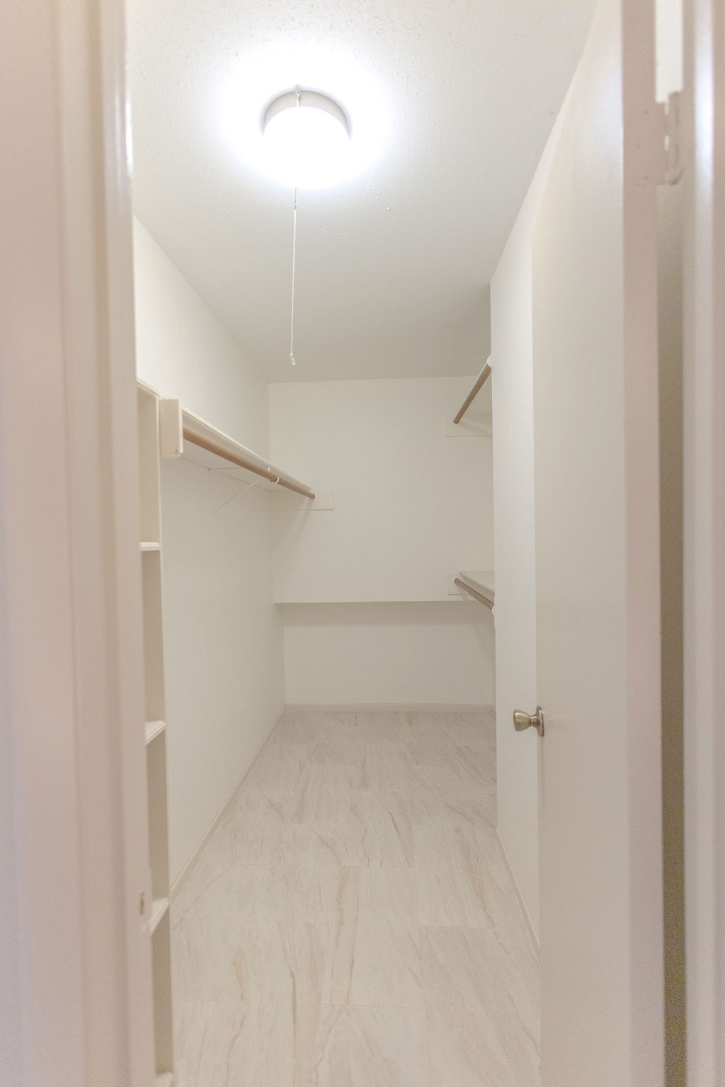 9806 Cane Creek Drive Houston, TX 77070 - Photo 15 of 28 a view of room