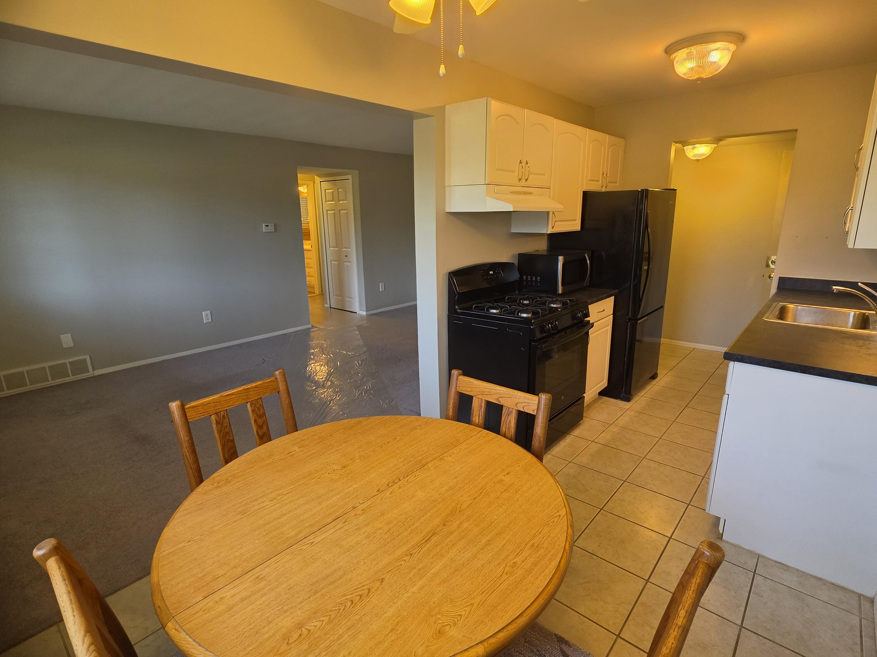 45290 Keding Street Utica, MI 48317 - Photo 6 of 24 5
