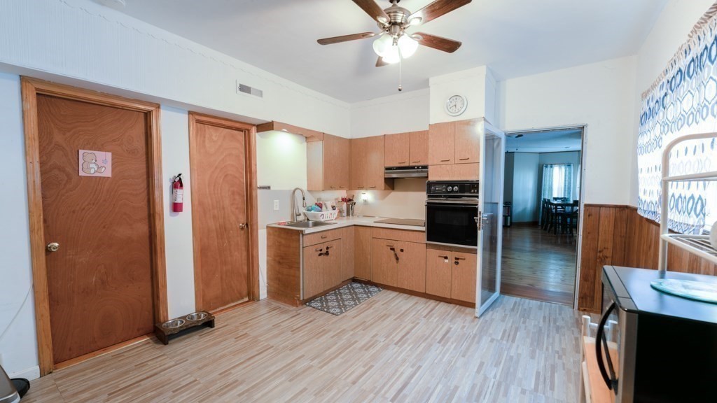 20 Alderman Street Springfield, MA 01108 - Photo 12 of 26