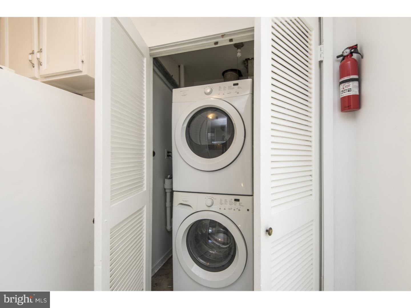 428 Harmon Road, Unit A Philadelphia, PA 19128 - Photo 6 of 24