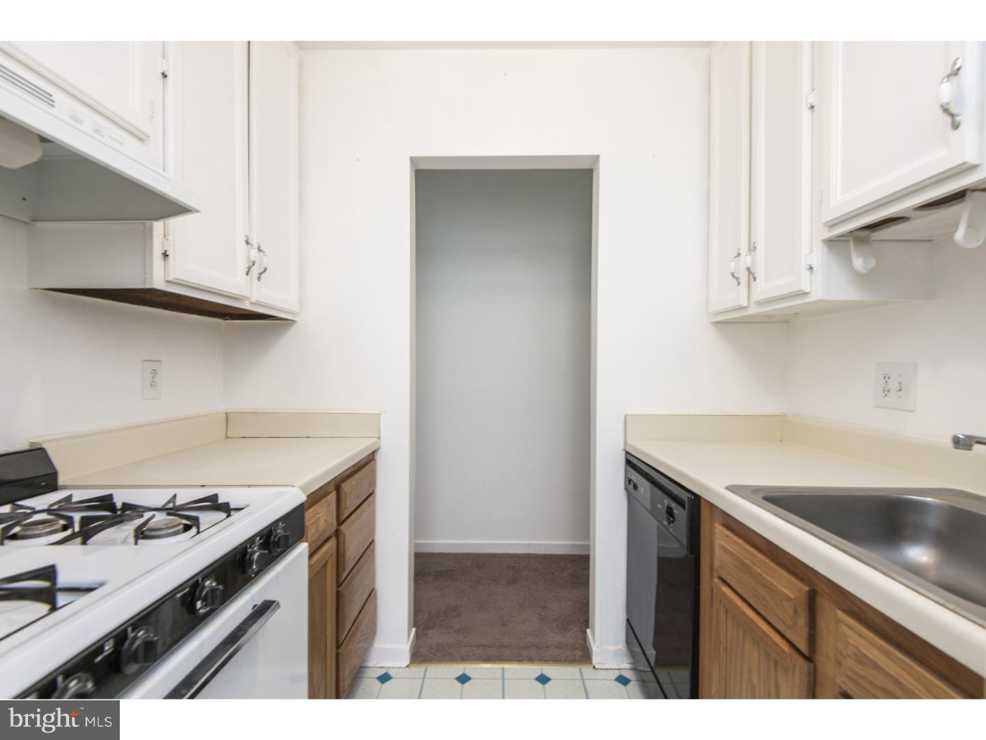 428 Harmon Road, Unit A Philadelphia, PA 19128 - Photo 9 of 24