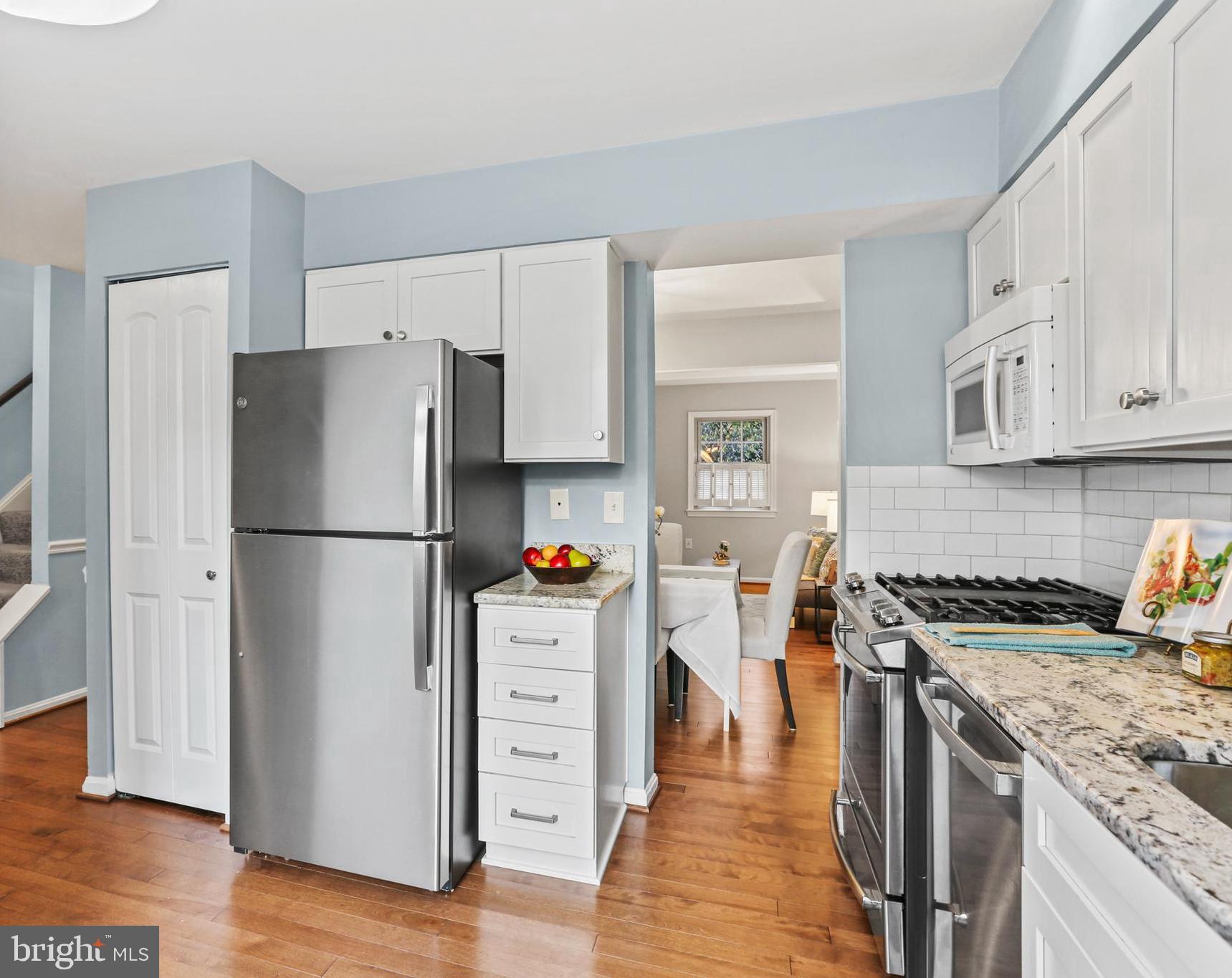 5813 Humblebee Road Columbia, MD 21045 - Photo 4 of 26 Stainless steal throughout. Storage space pantry