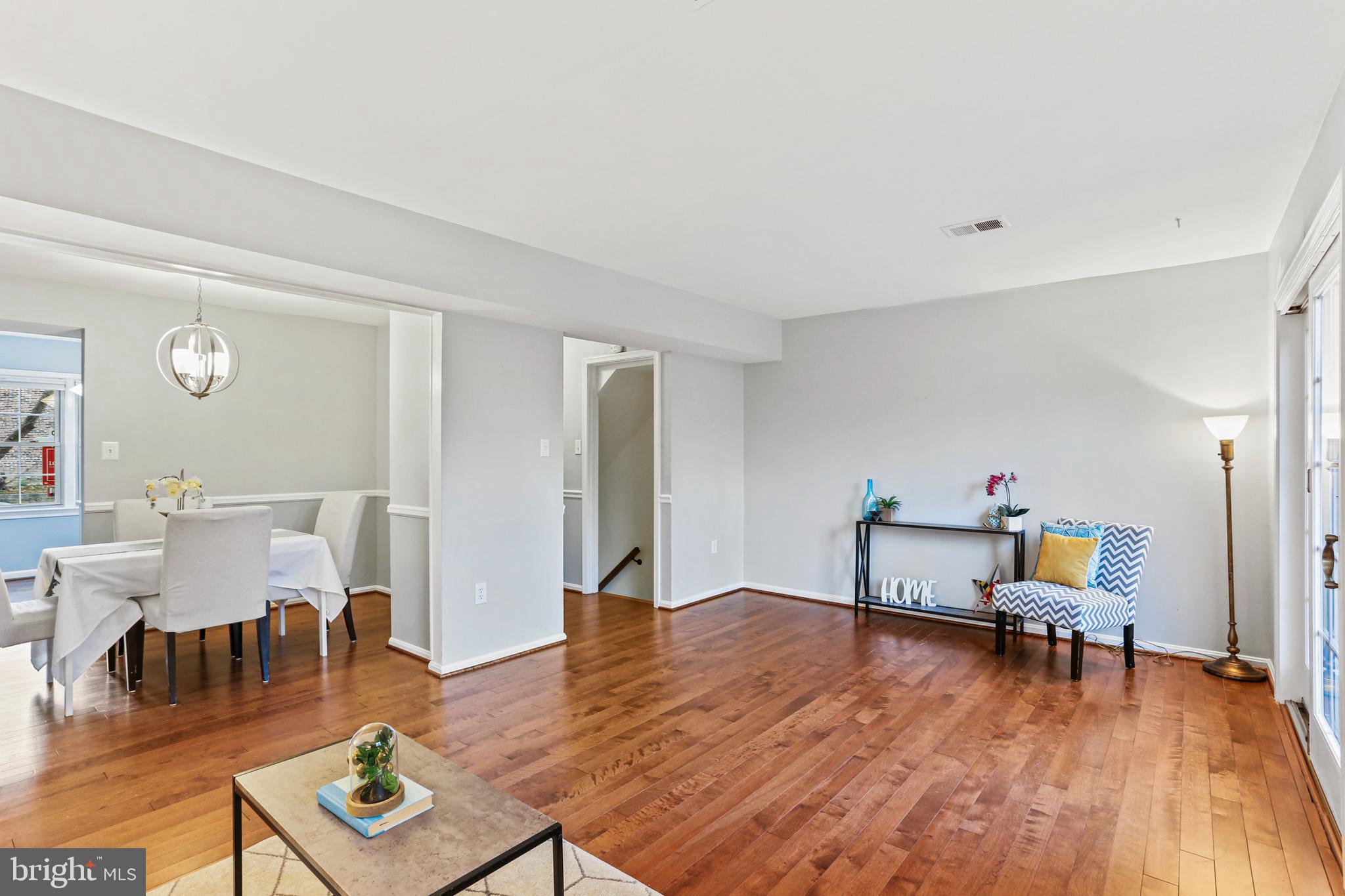 5813 Humblebee Road Columbia, MD 21045 - Photo 8 of 26 Enough space for reading area or desk