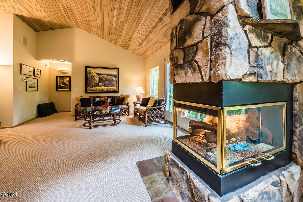5 Big Tree Road Gleneden Beach, OR 97388 - Photo 3 of 35 DSC04512-HDR-SEO-YOUR-IMAGE - Copy