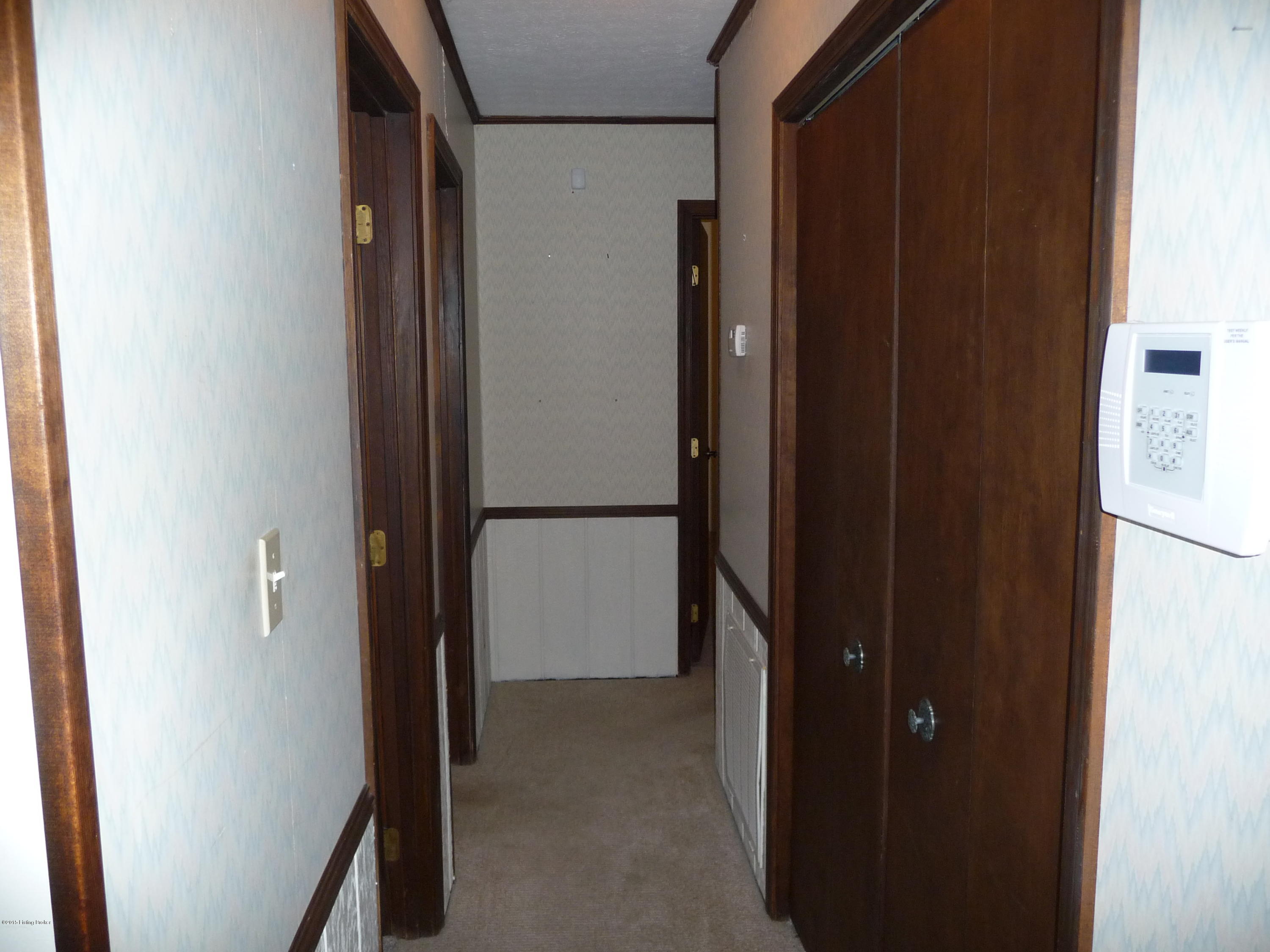 4075 Springfield Road Bardstown, KY 40004 - Photo 8 of 14 P1030327