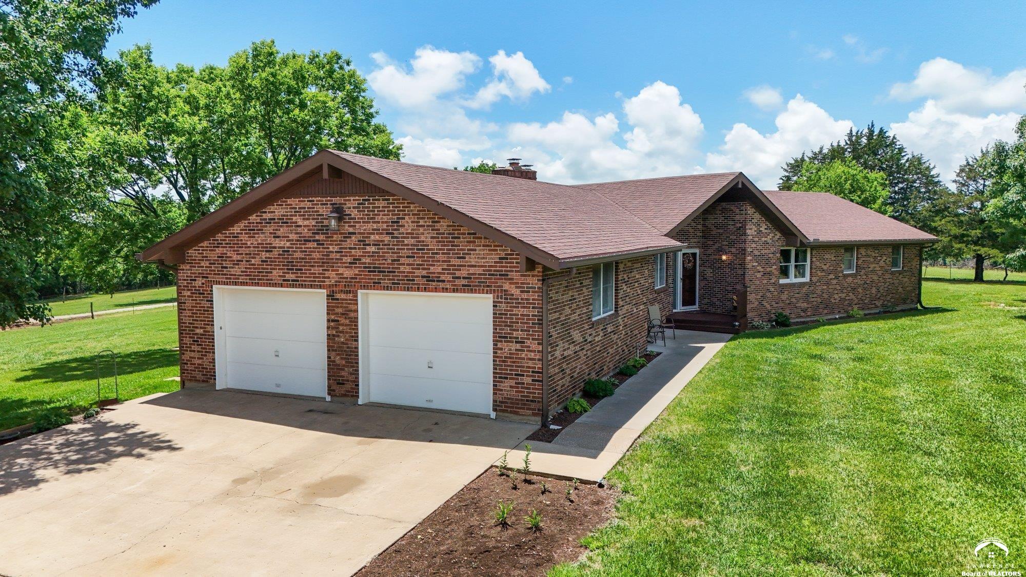 14805 27th Street Perry, KS 66073 - Photo 4 of 94