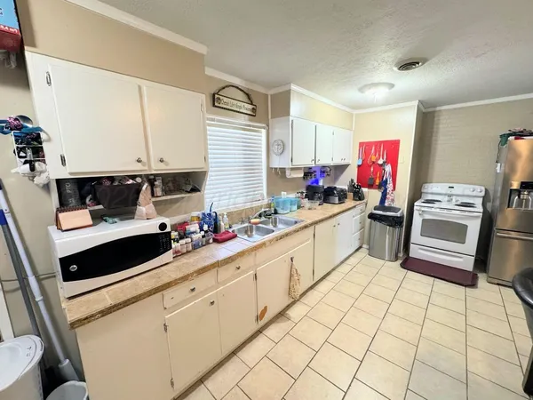 $120,000 | 1413 South Harvard Street, Perryton, TX 79070