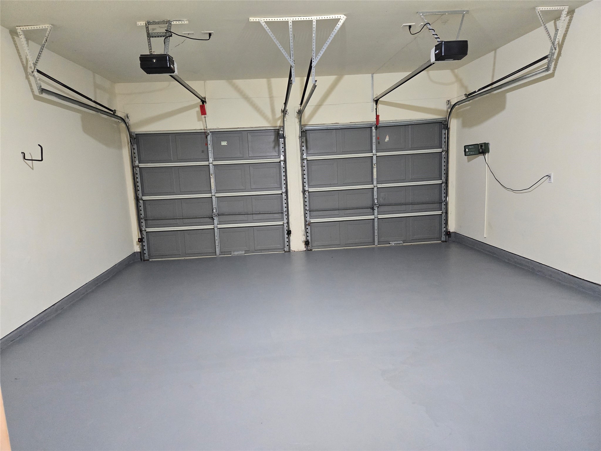 3138 Waters Way Drive Sugar Land, TX 77478 - Photo 35 of 42 a view of an empty room with white walls