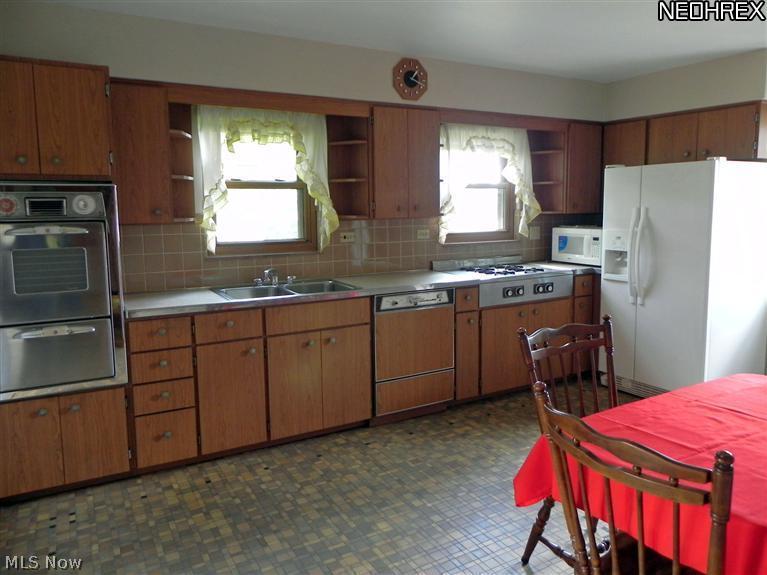 10000 West Pleasant Valley Road Cleveland, OH 44130 - Photo 7 of 22 Gallery Image 7