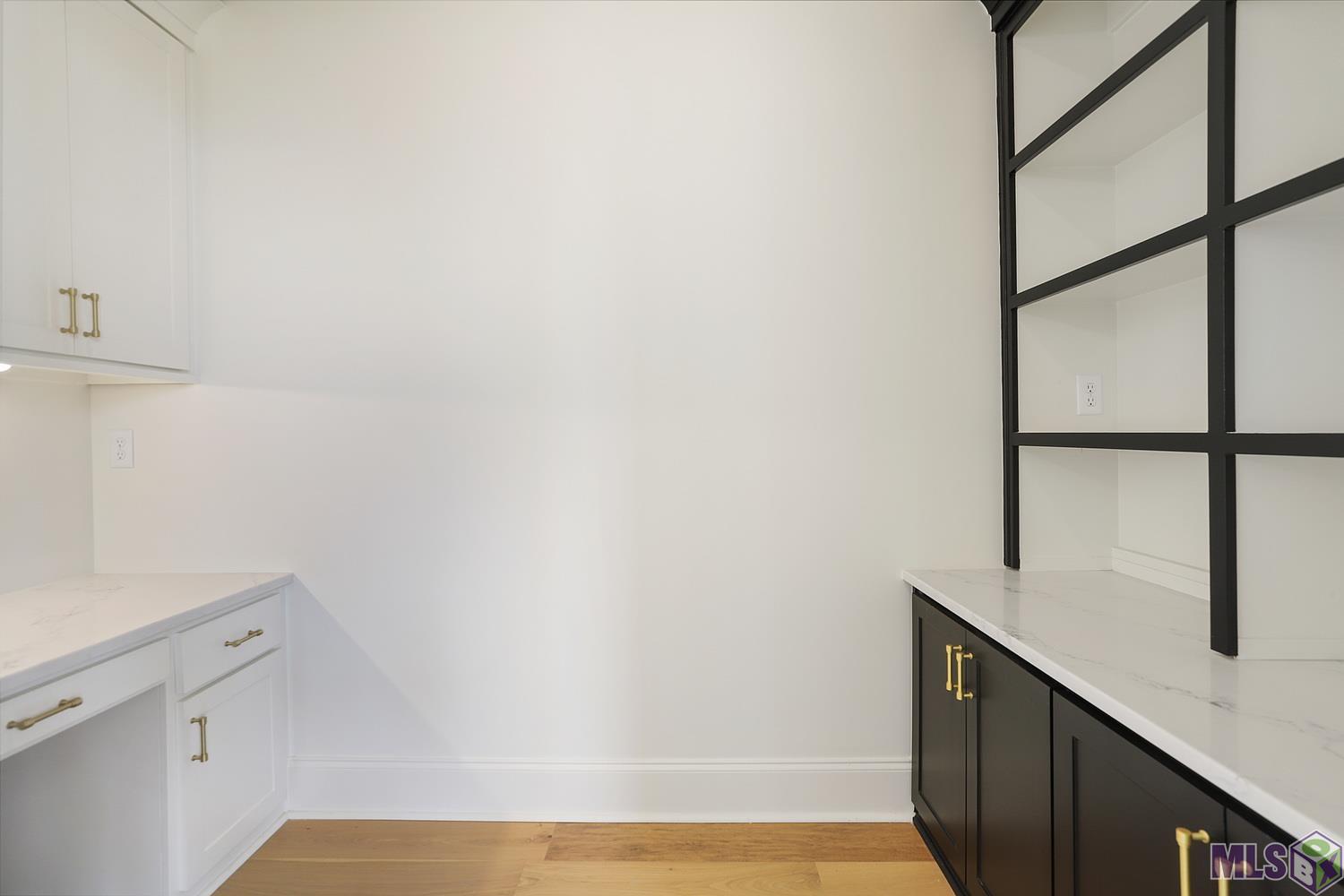 13652 Brook Point Drive Baton Rouge, LA 70810 - Photo 15 of 27 Office with Open Storage