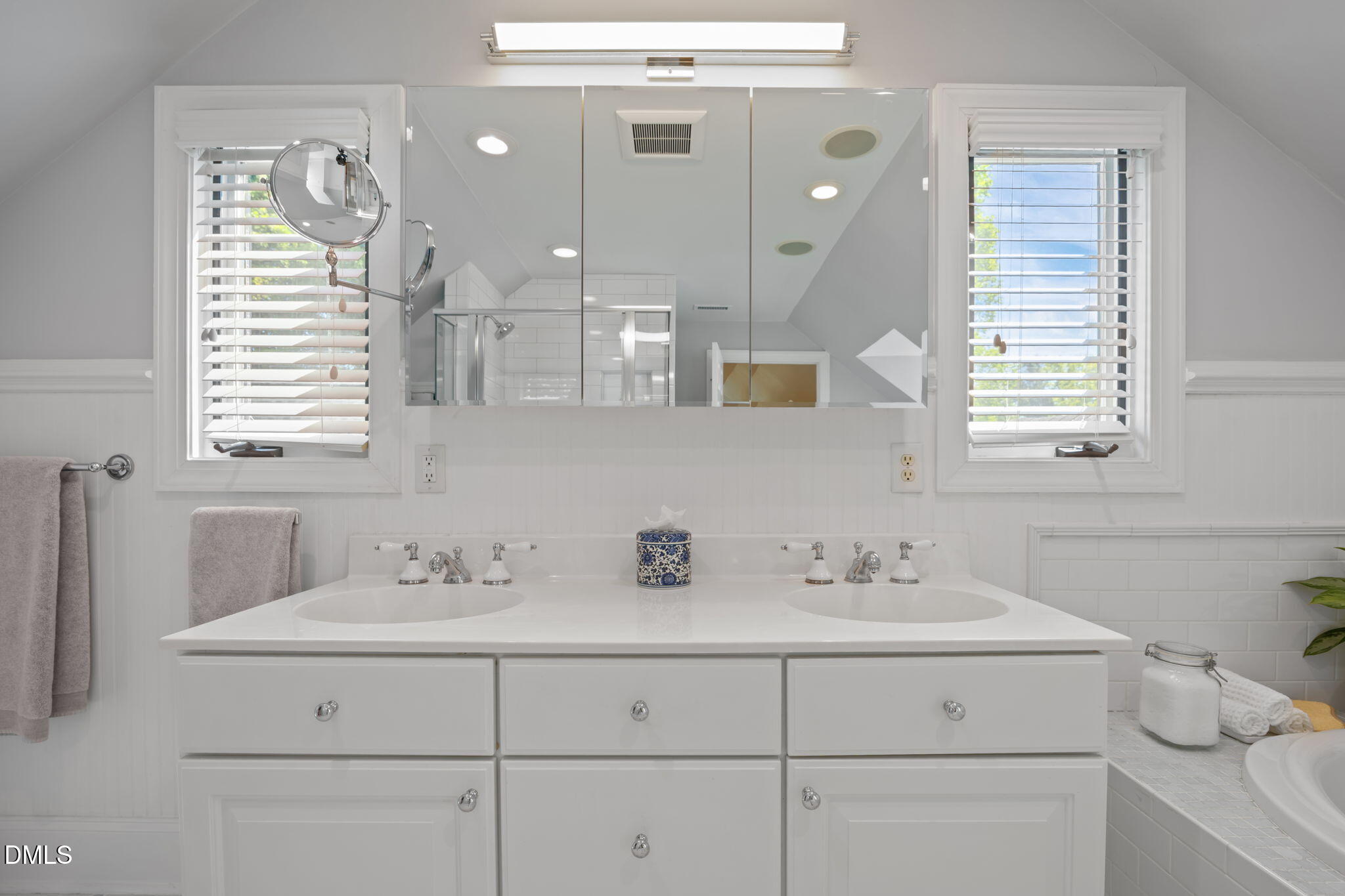 1712 Arlington Street Raleigh, NC 27608 - Photo 34 of 49 Gallery Image 34