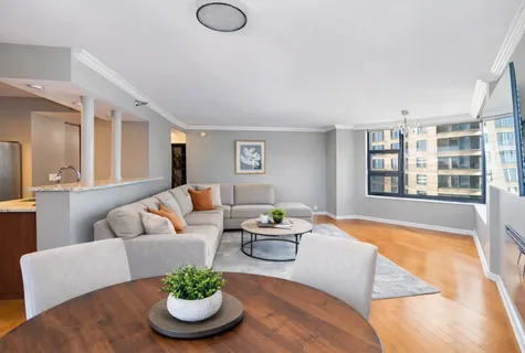 $550,000 | 401 East Ontario Street, Unit 3202, Chicago, IL 60611